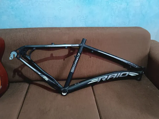 Quadro e aro 26