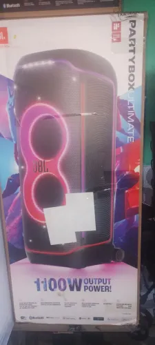 Vendo JBL partybox ultimate 1.100 wats lacrada zero bala apenas 6.299 reais aceito cartão 
