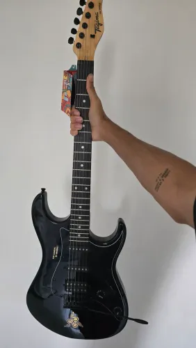 Vendo guitarra tagima tg520