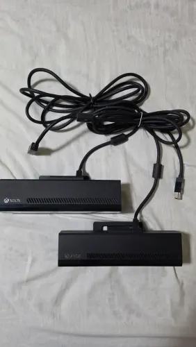 2 Kinects 2.0 Xbox One