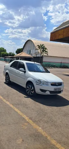 Fiat Siena EL Celeb. 1.0 MPI Fire Flex 8V 4P 2014