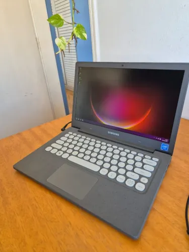 Notebook Samsung Flash F30