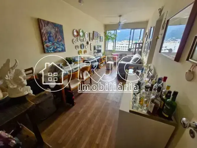 Imóvel para venda possui 84 metros quadrados com 3 quartos em Vila Isabel - Rio de Janeiro