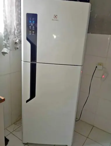 Geladeira Electrolux Painel Digital 