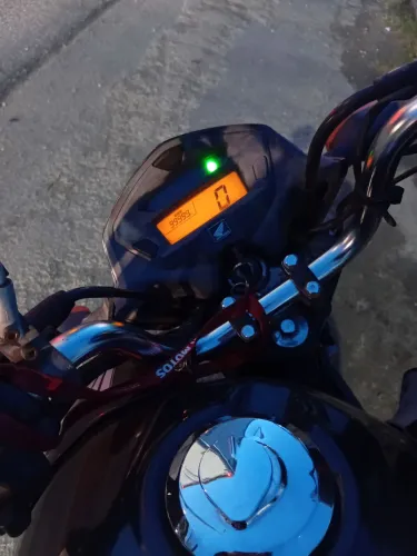 Vendo moto recém revisada 