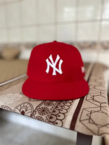 Boné New Era Vermelho NY Yankees 7 3/8 Original