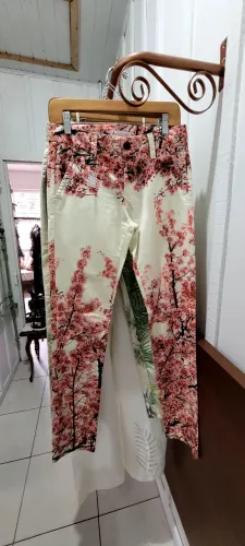 Calça estilosa