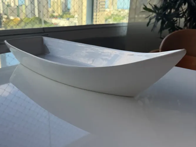 Barco para Servir Sushi em Porcelana Branca - 47 cm