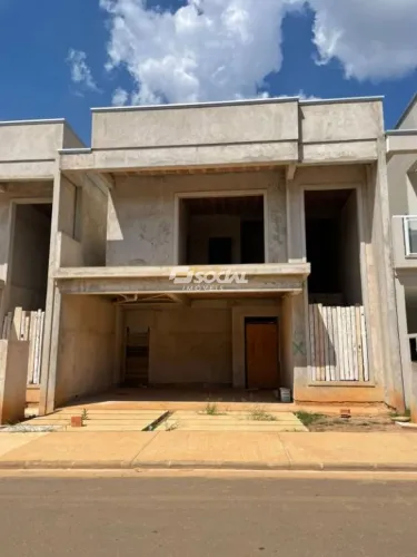CASA NO CINZA NO CONDOMINIO LAGUNAS - EM PORTO VELHO-RO