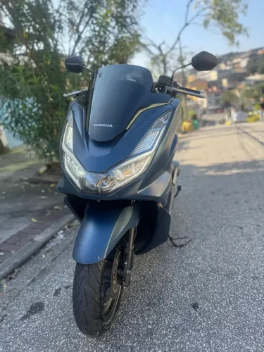 VENDO PCX 2023 - 17.000Km 