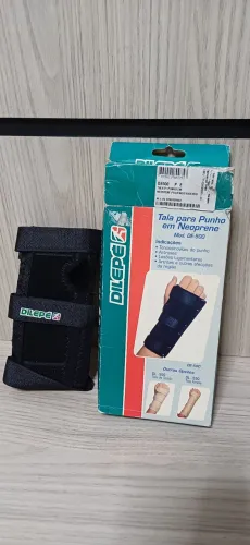 Tala para Punho P esquerdo cor preto  Dilepé  (Modelo DL-550) 