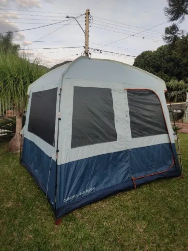 Barraca quechua base arpenaz 6 pessoas