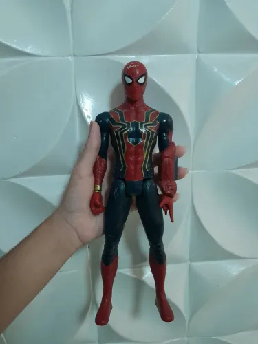 Vende-se boneco