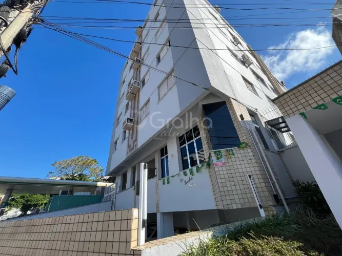 Apartamento com 3 quartos em coqueiros