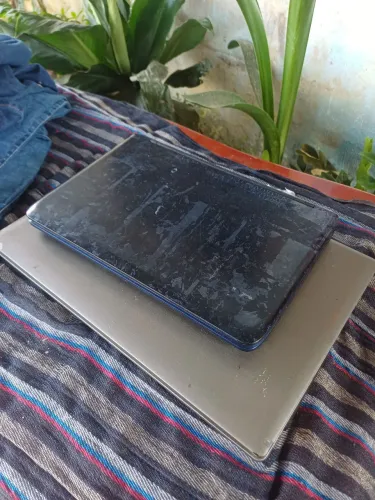 Vendo notebook para retirada de peças