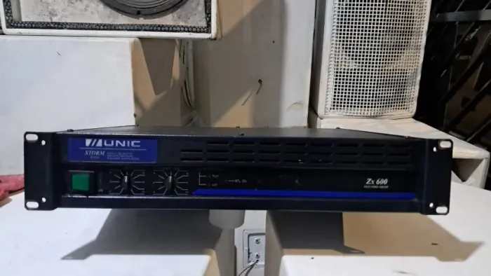 Amplificador Unic Storm Zx 600