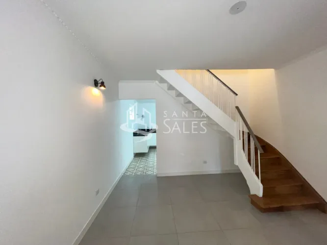 Casa para locação no Ipiranga, São Paulo-SP: 2 quartos, 1 sala, 2 banheiros, 1 vaga, 106m²