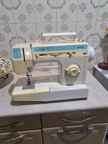 Maquina de costura