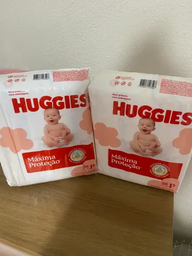 Fralda Huggies Máxima proteção tamanho P fechada nova