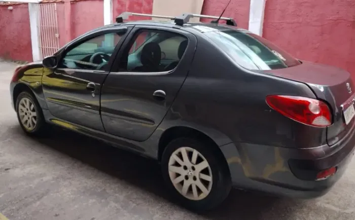 Peugeot 207 Sedan Passion XS 1.6 Flex 16V 4P 2011