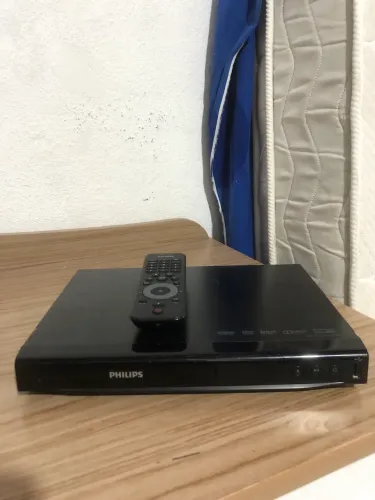 Vendo dvd Philips com controle remoto e USB funcionando perfeitamente 