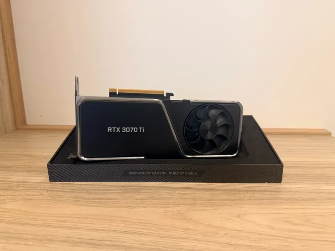 RTX 3070 Ti Founders Edition 8GB - Excelente estado