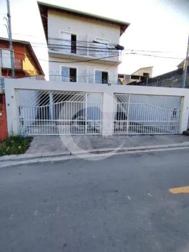 sobrado com 88,37 m², 2 dorm. sala, coz, wc social, lavabo.