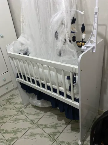 Vendo mini berço. 