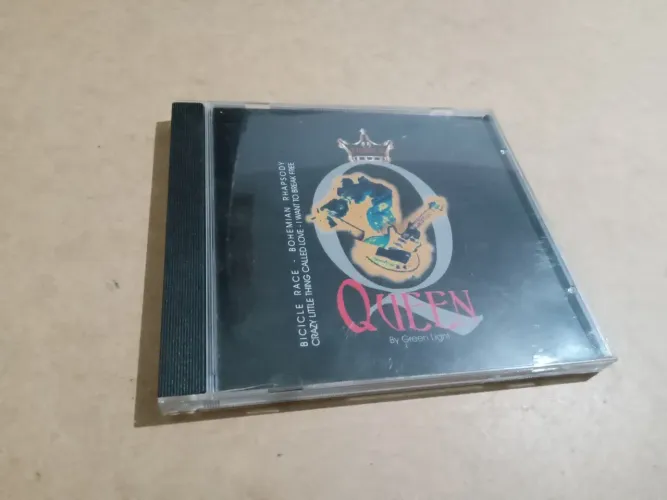 Cd a tribute to queen by green light