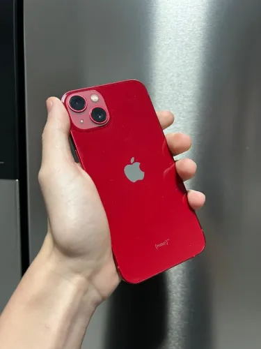 iPhone 13 Red 128GB disponível para hoje