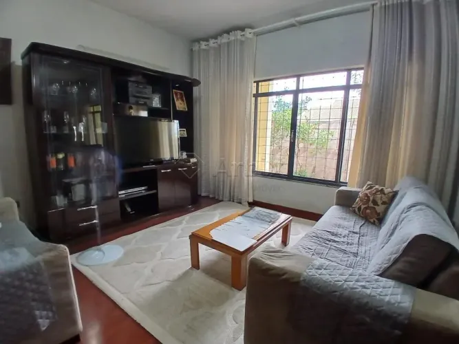 Casa à venda no bairro Vila Pavan em Americana/SP
