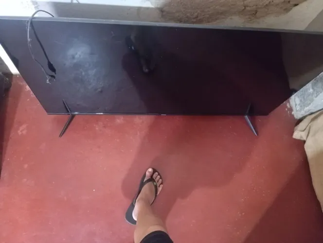 TV PHILIPS 50 POLEGADAS (TELA QUEIMADA)