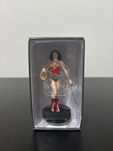 Estatua/Figure Mulher Maravilha Eaglemoss - DC Comics