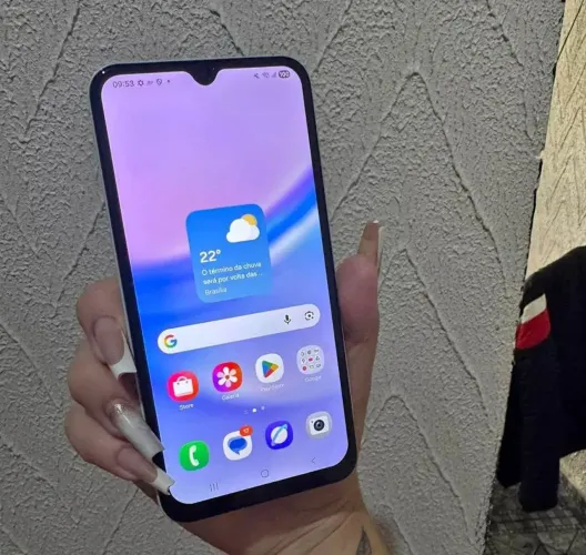 Samsung a15/ 256 gigas/ NFC/8 ram/480 reais 