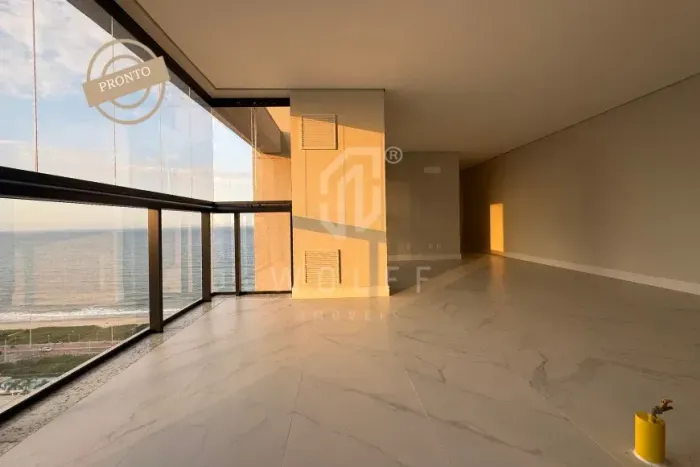 JD1788 - Apartamento na quadra Mar de Balneário Piçarras/SC