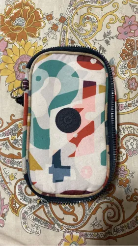 Estojo kipling