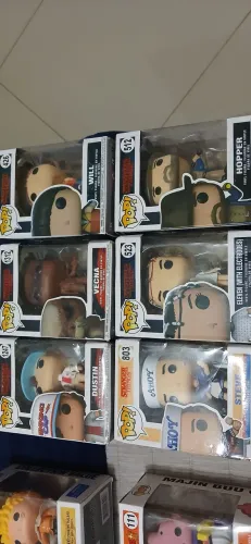 Funkos pop strangers fhings