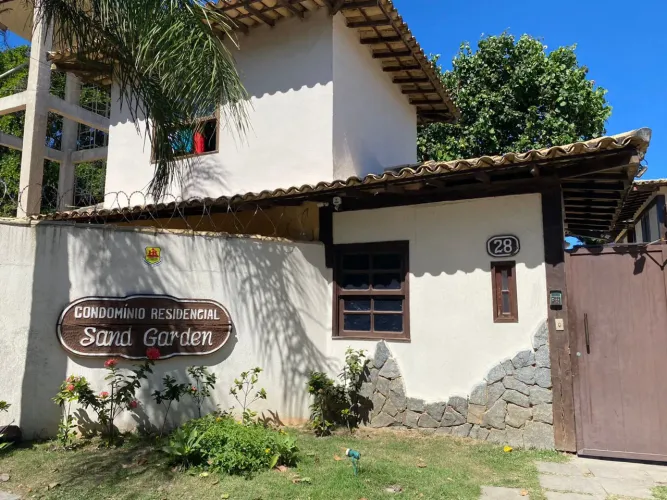 Alugo casa pé na areia de Geribá, Búzios, 1700 reais a diária 