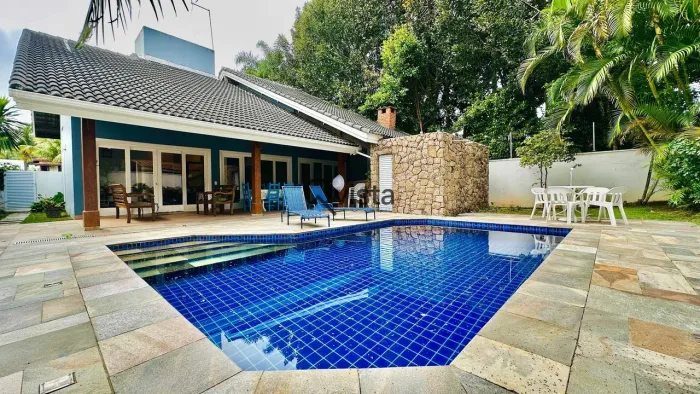 Casa á venda no Jardim Pernambuco I no Guarujá | QVista