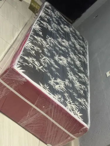 Cama de solteiro de espuma alta