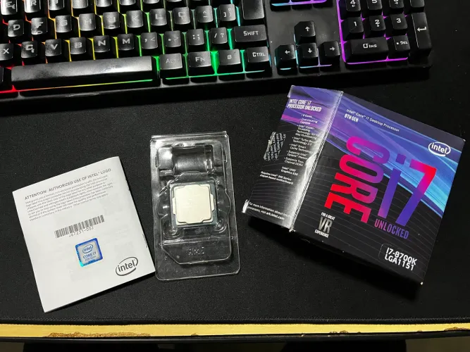 Processador Intel Core i7 8700k 6/12 LGA1151 12MB Cache 4,7ghz Turbo