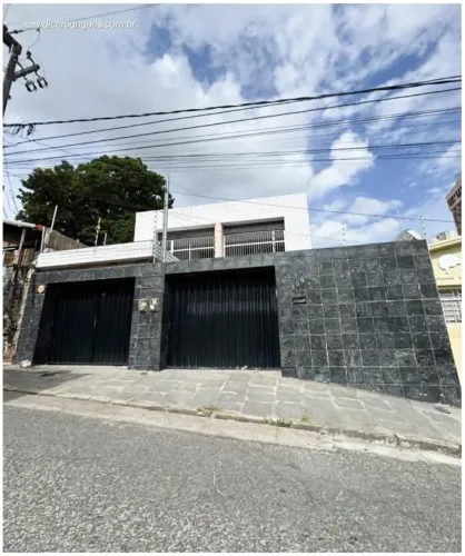 CASA para locação com 250m2 com 02 Suites - Centro - Campina Grande - PB