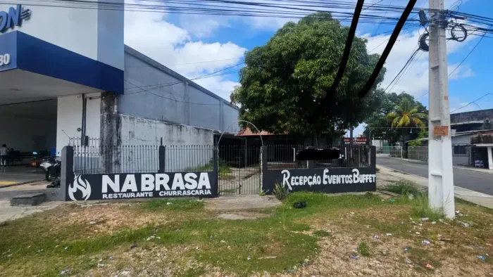 Imóvel para aluguel e venda possui 500 metros quadrados em Castanheira - Belém - PA