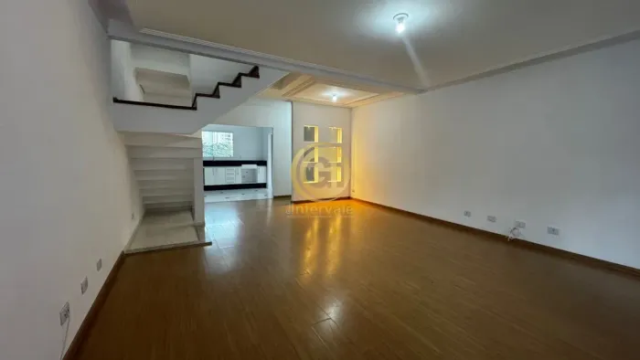 Espetacular casa em condomínio à venda em Jacareí-SP, Parque Santo Antônio: 3 quartos, 1 s