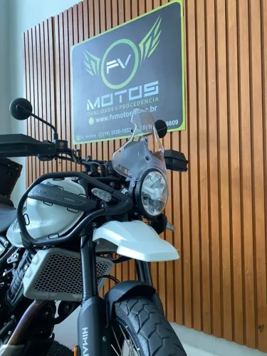 ROYAL ENFIELD HIMALAYAN 450 KAMET WHITE 2026 - IMPECÁVEL