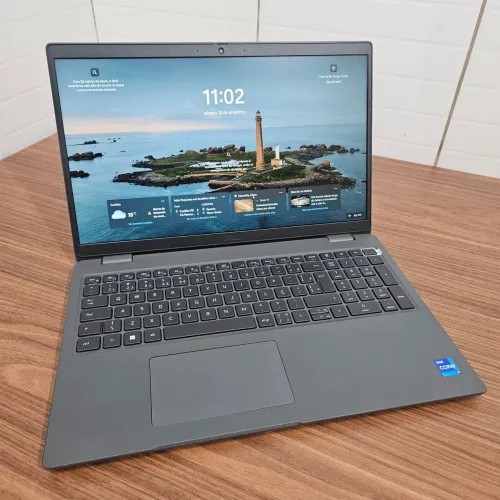Dell Latitude 3540 Intel i7-1355U 16GB 512GB Tela 15,6 FHD + Biometria + Teclado luminoso