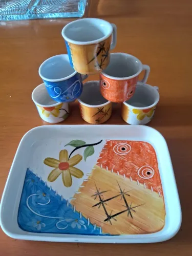 Copinhos de cachaça . Mini gole com bandeja