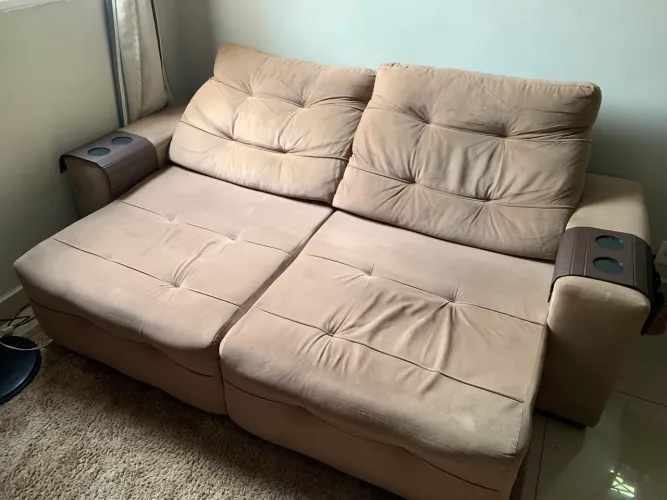 Vendo Sofá Retrátil Camurça