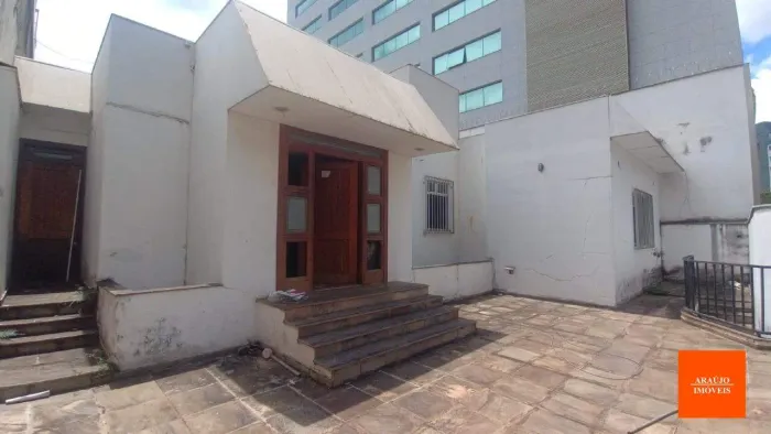 CASA PARA ALUGAR AO LADO DO HOSPITAL SANTA CASA - ALUGUEL