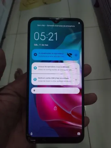 Moto G30 trincado (128 GB) mais funcionando perfeitamente